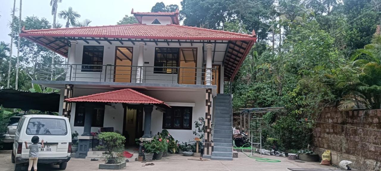 Kund Estate Stay Madikeri Esterno foto